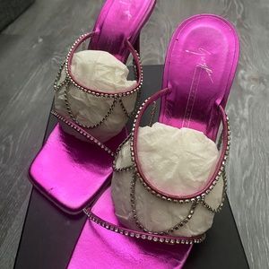 Magenta Giuseppe Zanotti Heels